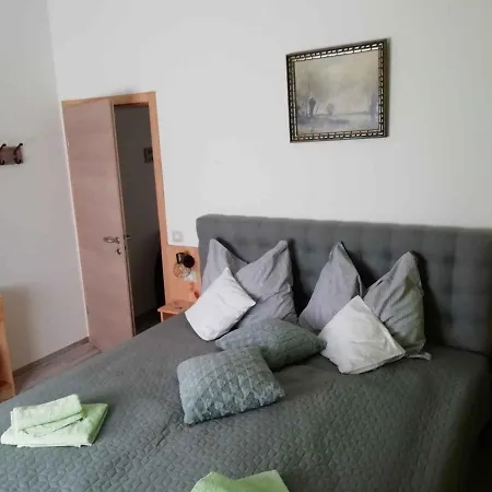 In - Istrien 42541 Apartment *